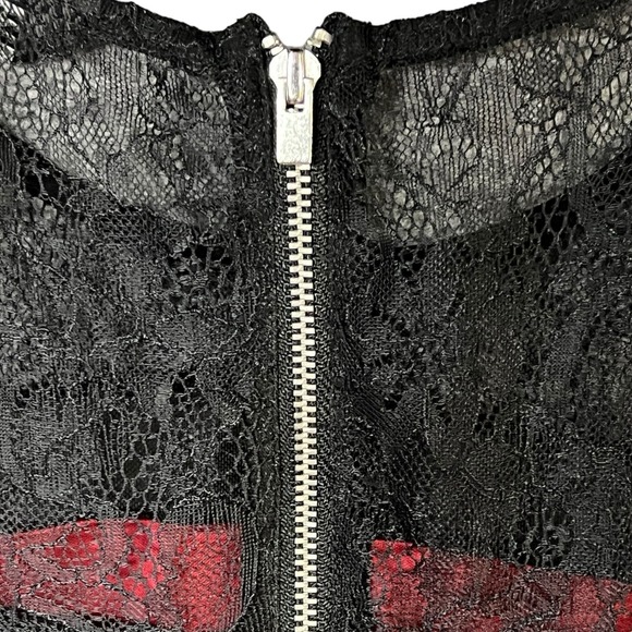EXPRESS Dress Size Large Red‎ Black Geometric Lace Trim Short Sleeve - Picture 7 of 13